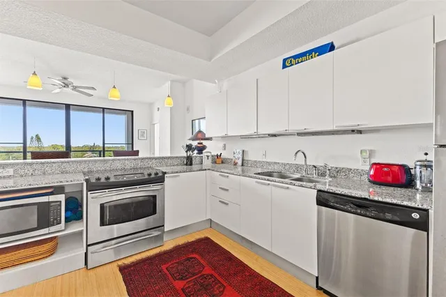 $644,000 | 226 5th Avenue North, Unit 603, St. Petersburg, FL 33701