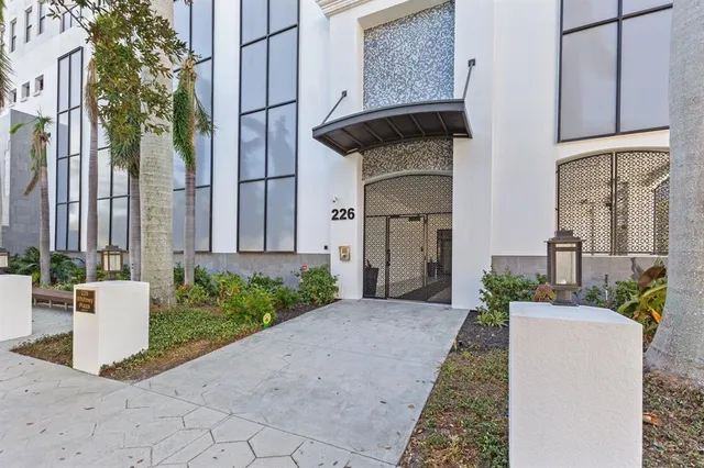 $644,000 | 226 5th Avenue North, Unit 603, St. Petersburg, FL 33701