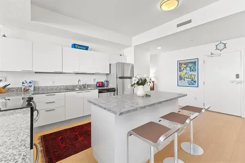 $644,000 | 226 5th Avenue North, Unit 603, St. Petersburg, FL 33701