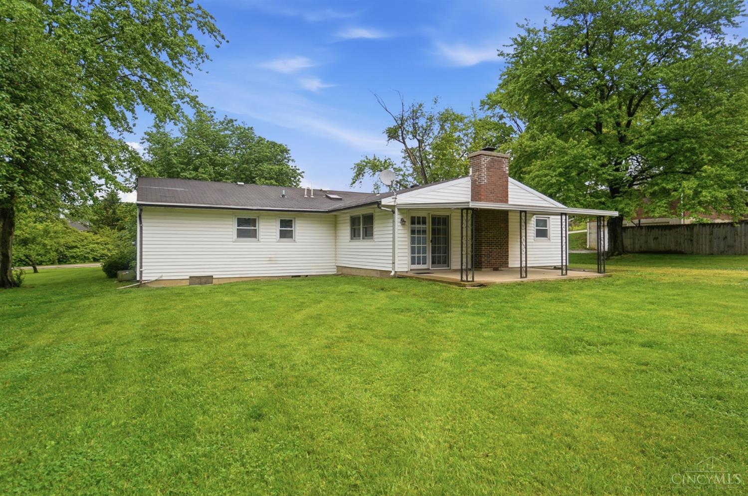 6473 Hendrickson Road Middletown, OH 45044 - Photo 33 of 42