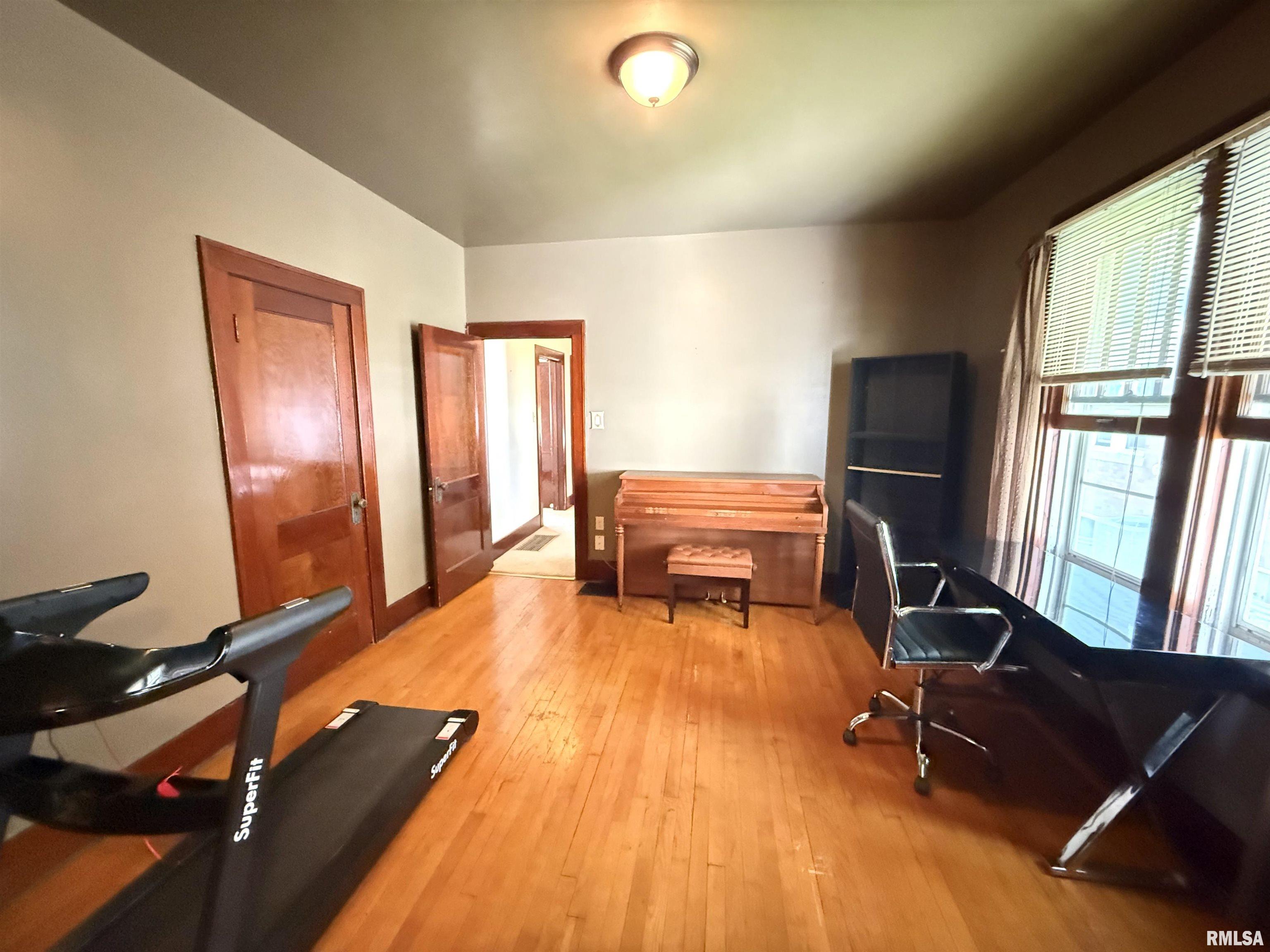 2241 Spring Street Quincy, IL 62301 - Photo 27 of 46