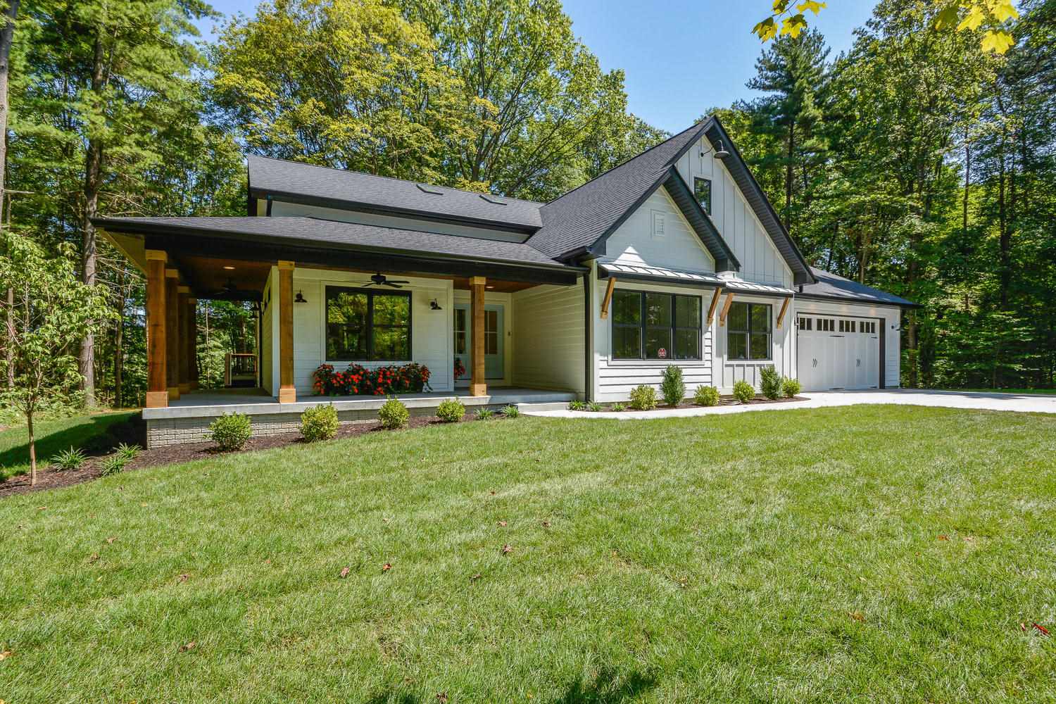 5513 Nehrt Road Bloomington, IN 47408 - Photo 2 of 32 Gallery Image 2