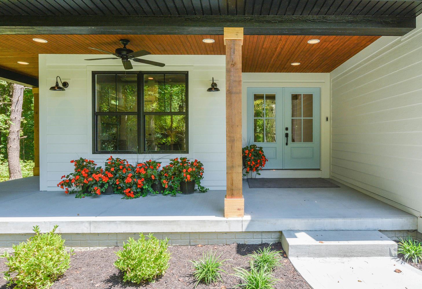 5513 Nehrt Road Bloomington, IN 47408 - Photo 3 of 32 Gallery Image 3
