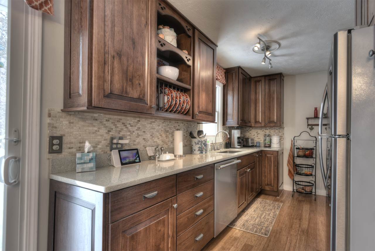 10595 Thiel Road Traverse City, MI 49685 - Photo 14 of 31 1856988-13.JPG