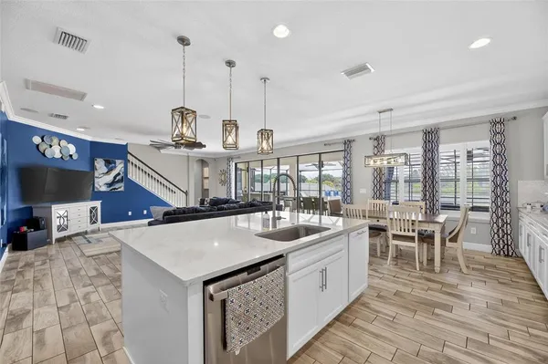 $814,900 | 12444 Horseshoe Bend Drive, Lithia, FL 33547