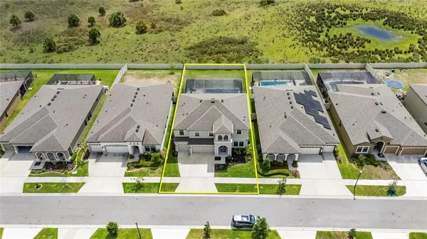 $814,900 | 12444 Horseshoe Bend Drive, Lithia, FL 33547