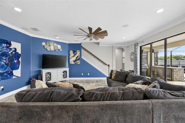 $814,900 | 12444 Horseshoe Bend Drive, Lithia, FL 33547