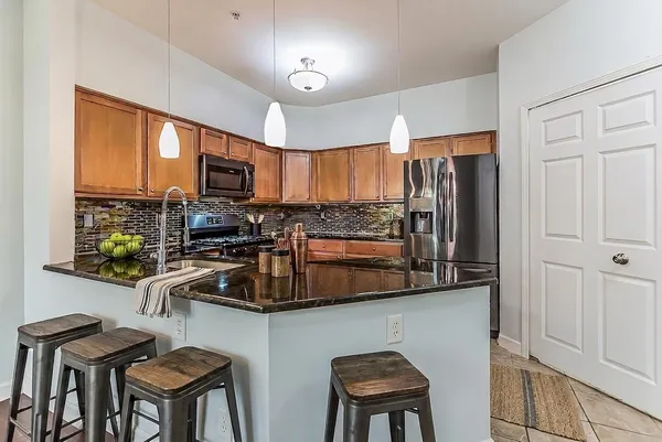 $284,900 | 922 Summerfield Glen, Ann Arbor, MI 48103