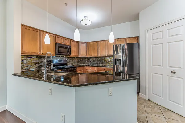 $284,900 | 922 Summerfield Glen, Ann Arbor, MI 48103