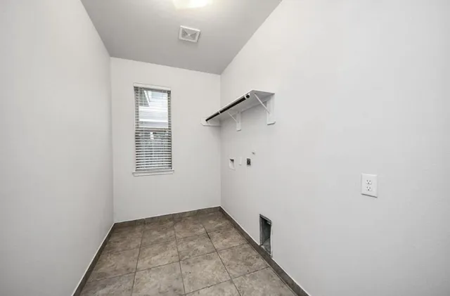 $3,100 | 17031 Iver Ironwood Trail, Richmond, TX 77407