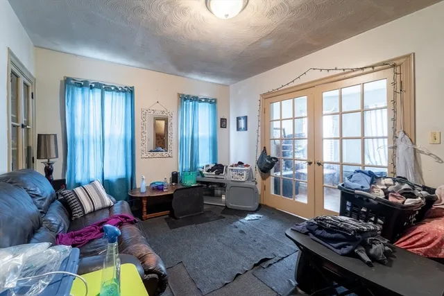 $679,000 | 6 Lund Street, Worcester, MA 01607