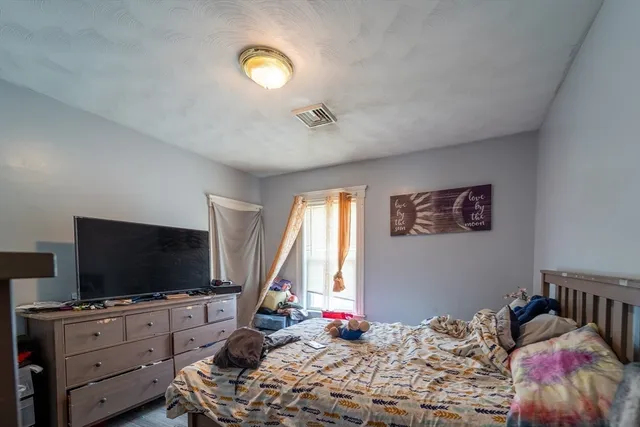 $679,000 | 6 Lund Street, Worcester, MA 01607