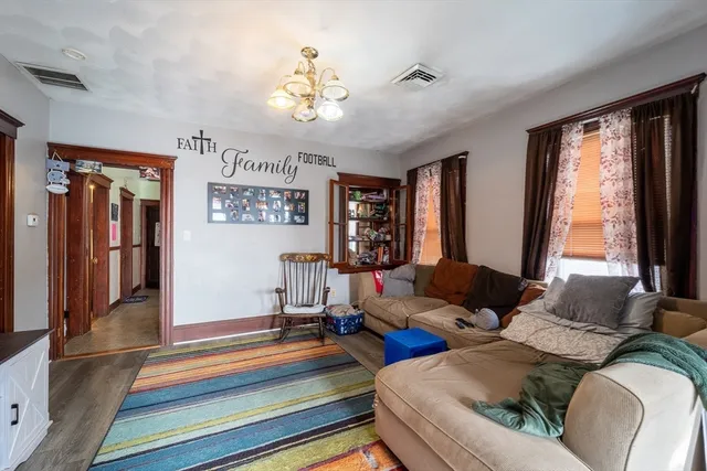 $679,000 | 6 Lund Street, Worcester, MA 01607