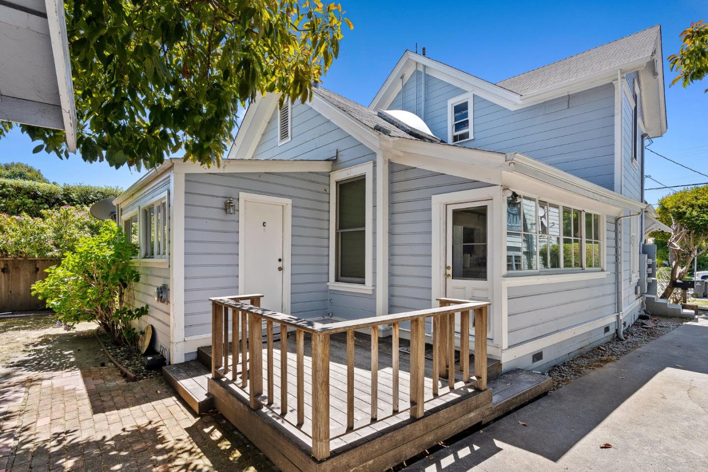 514 Washington Street Santa Cruz, CA 95060 - Photo 6 of 25 a view of a two chairs in the balcony