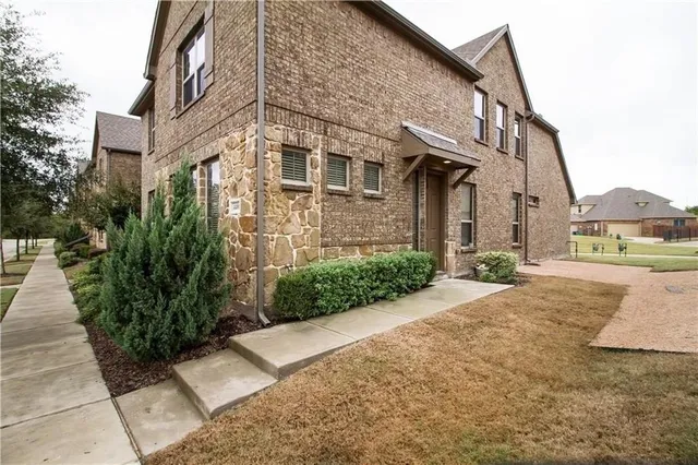 $2,800 | 4408 Blackjack Oak Drive, McKinney, TX 75070