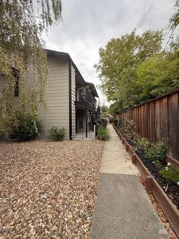 $2,700 | 163 Virginia Hills Drive, Martinez, CA 94553