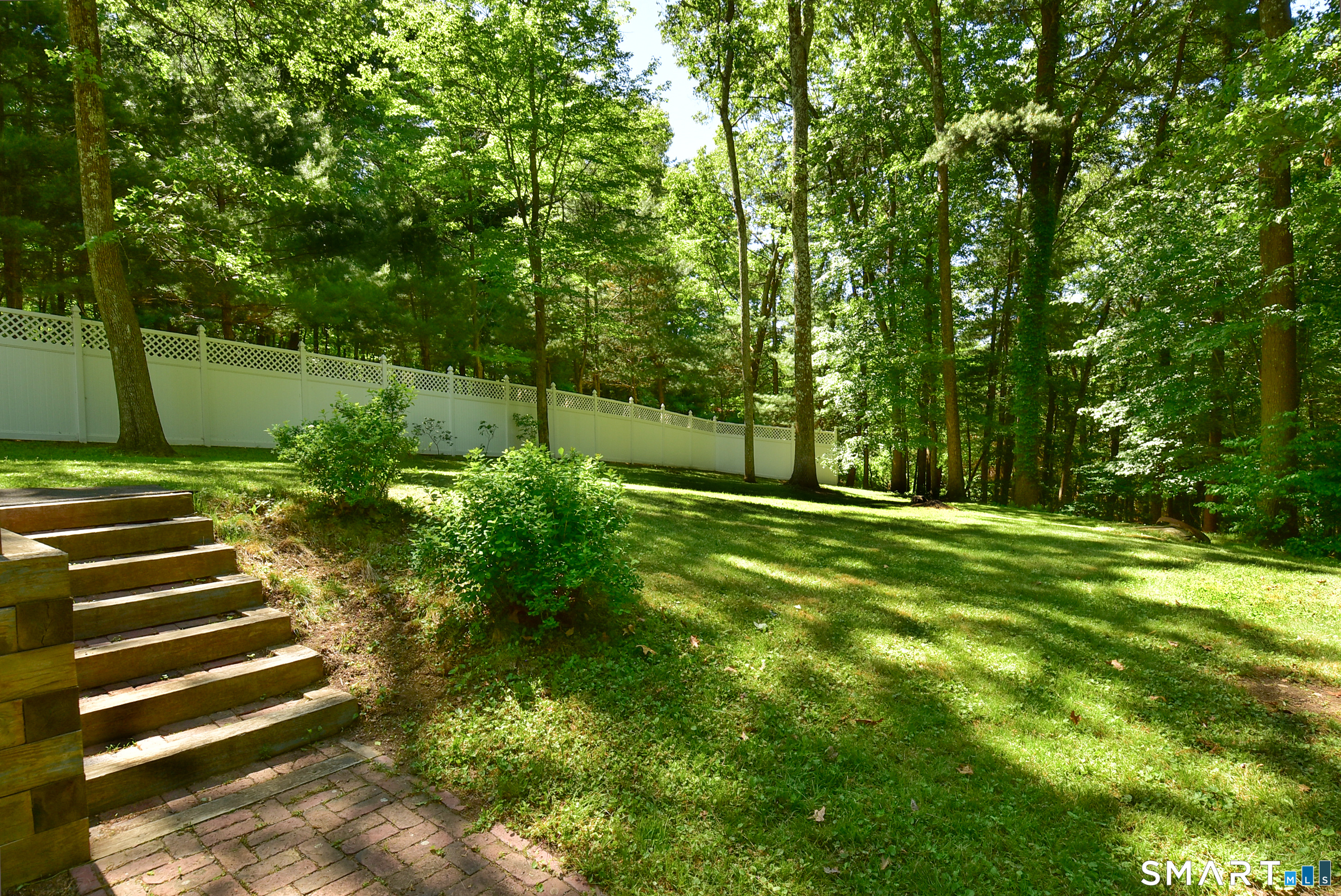 607 Old Post Road Tolland, CT 06084 - Photo 28 of 32