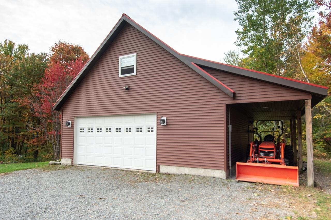 65 Ellsworth Road Fletcher, VT 05448 - Photo 3 of 37