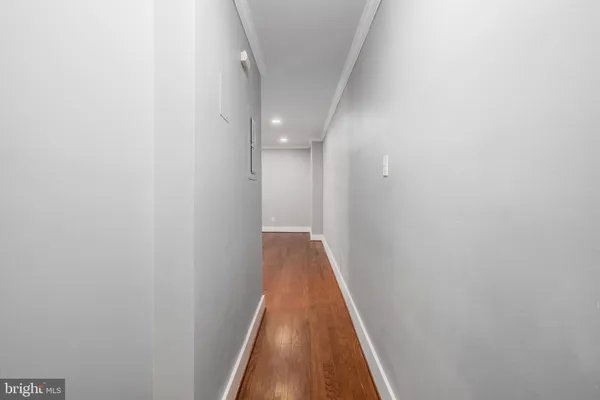 $3,000 | 4840 MacArthur Boulevard Northwest, Unit 307, Washington, DC 20007