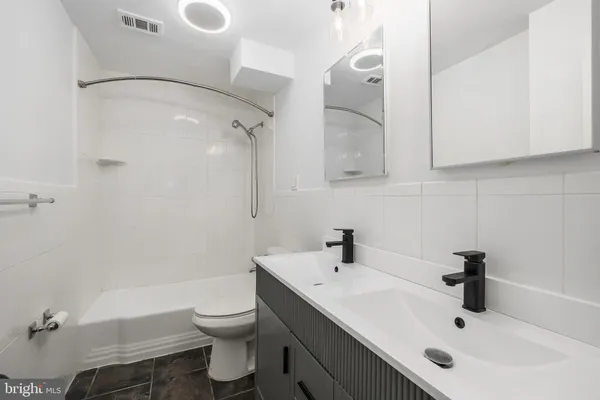 $3,000 | 4840 MacArthur Boulevard Northwest, Unit 307, Washington, DC 20007