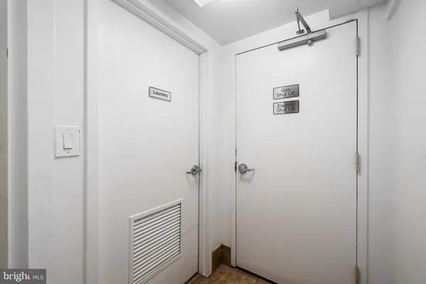 $3,000 | 4840 MacArthur Boulevard Northwest, Unit 307, Washington, DC 20007