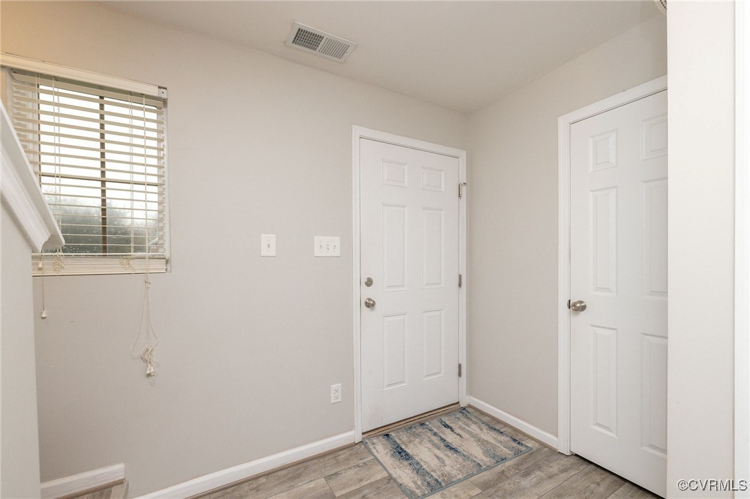 5125 Glenbeigh Road Richmond, VA 23234 - Photo 5 of 40 a view of an empty room