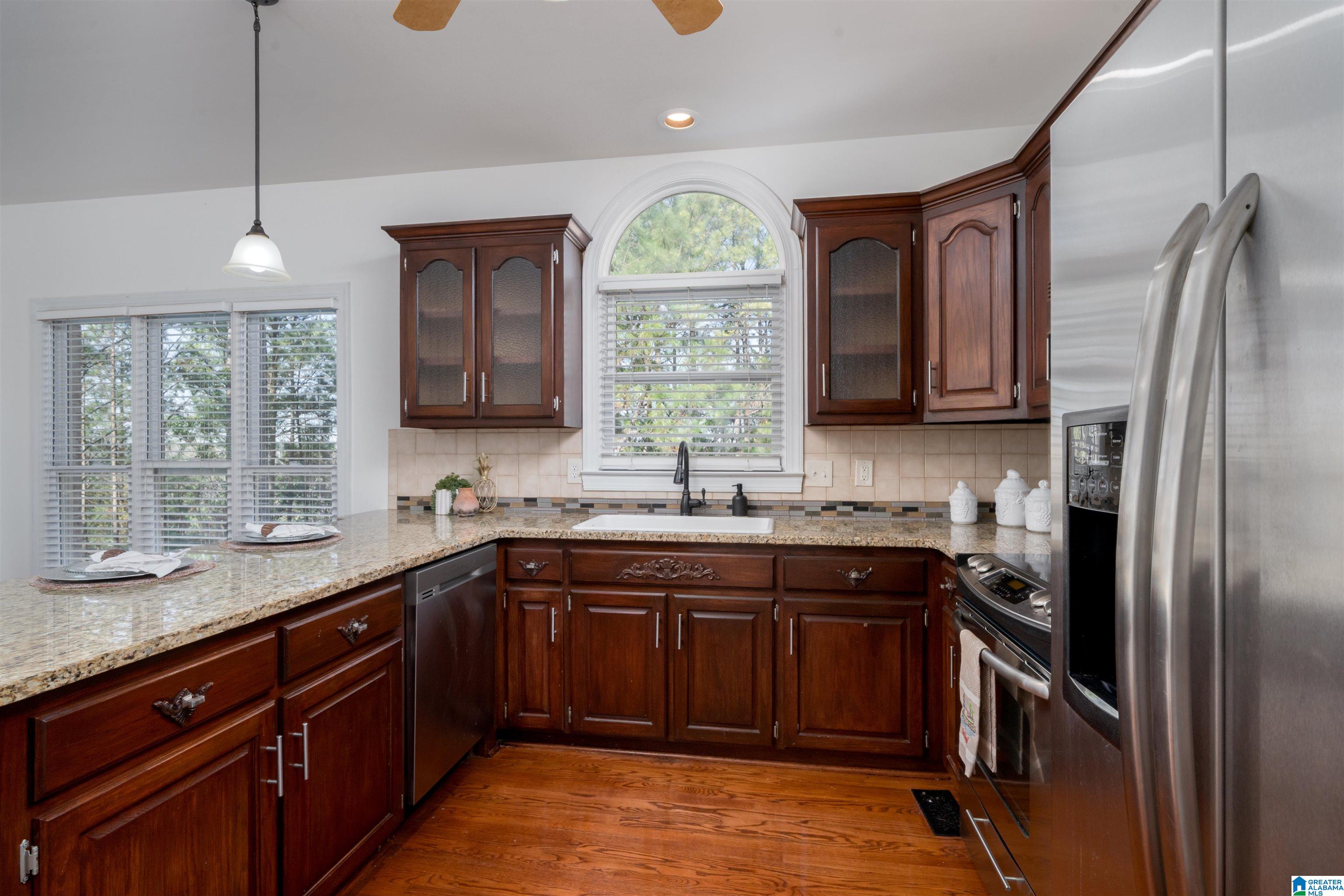 109 Kingsley Circle Alabaster, AL 35007 - Photo 15 of 47