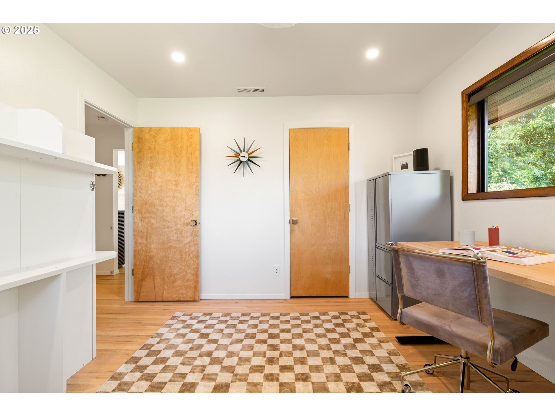 7615 Southwest 35th Avenue Portland, OR 97219 - Photo 21 of 48 Gallery Image 21
