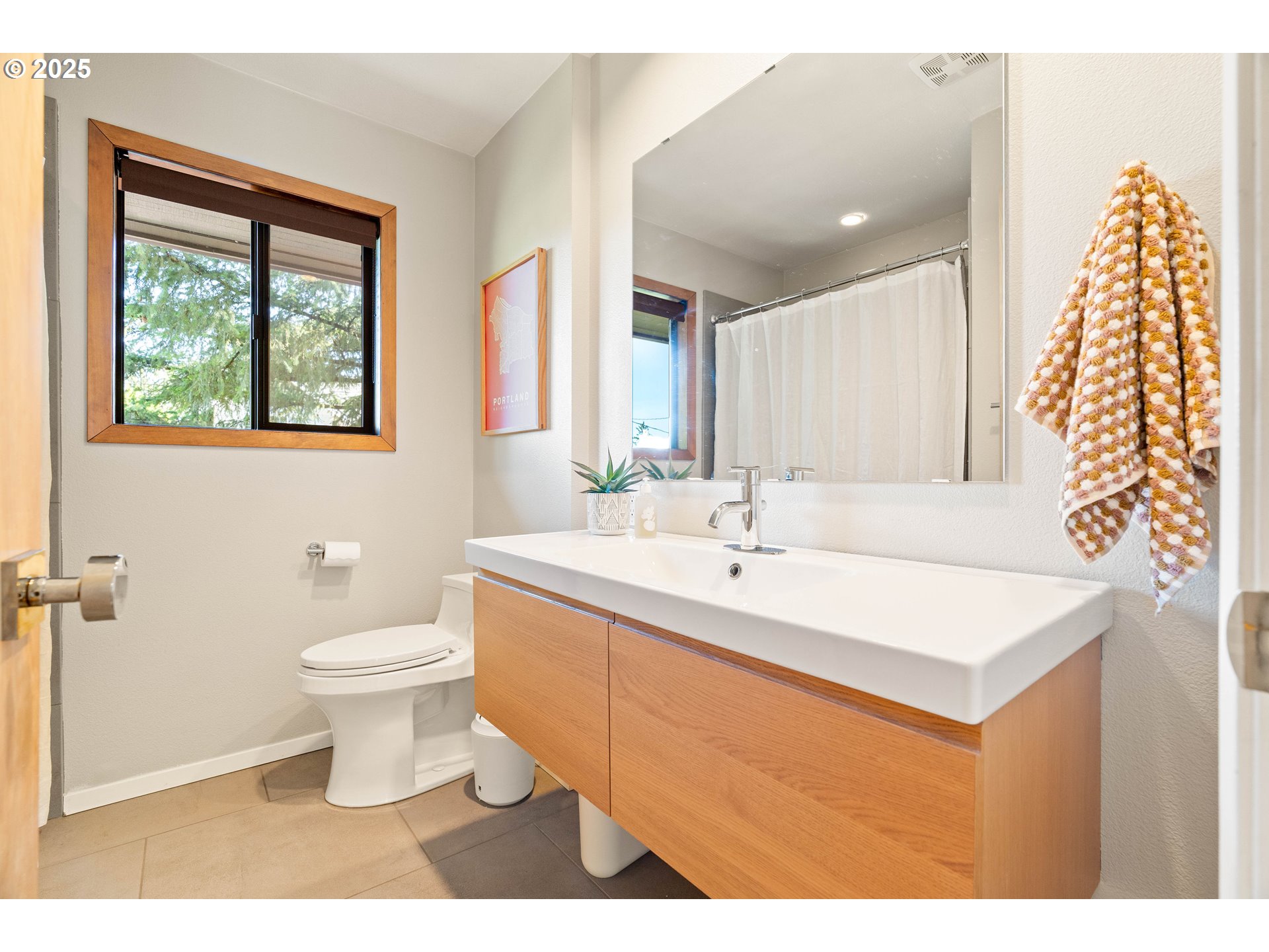 7615 Southwest 35th Avenue Portland, OR 97219 - Photo 22 of 48 Gallery Image 22