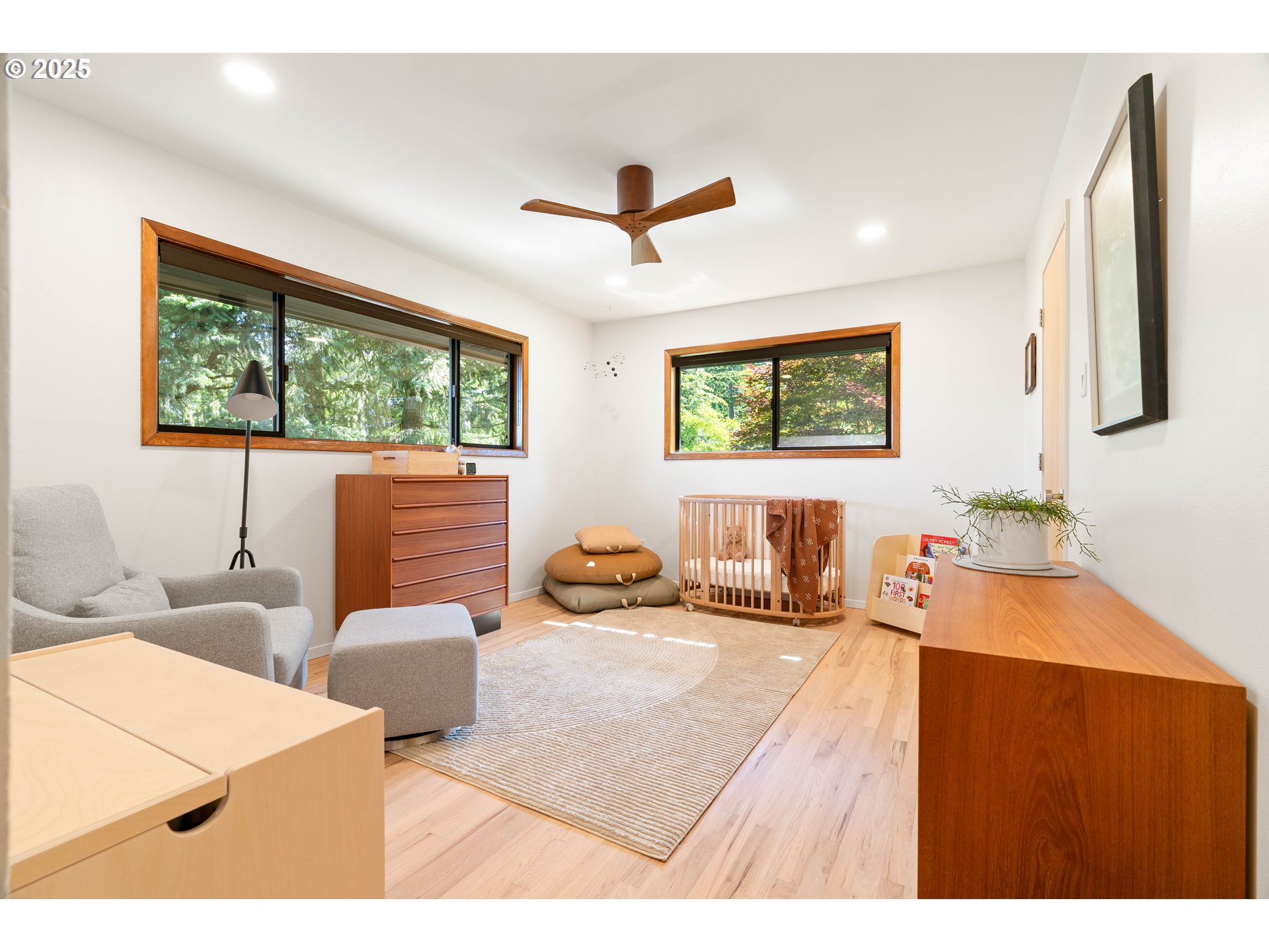 7615 Southwest 35th Avenue Portland, OR 97219 - Photo 23 of 48 Gallery Image 23