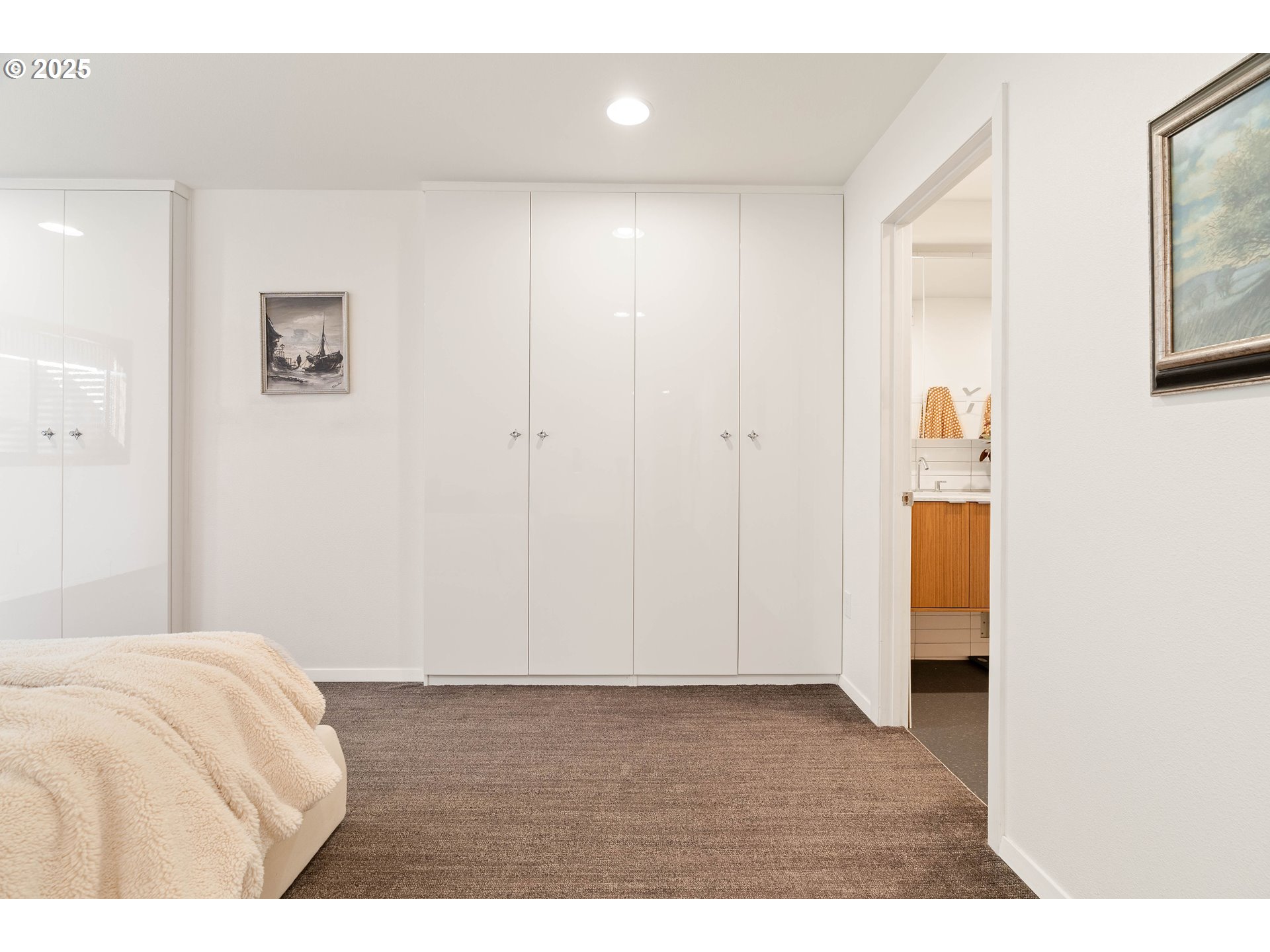 7615 Southwest 35th Avenue Portland, OR 97219 - Photo 35 of 48 Gallery Image 35