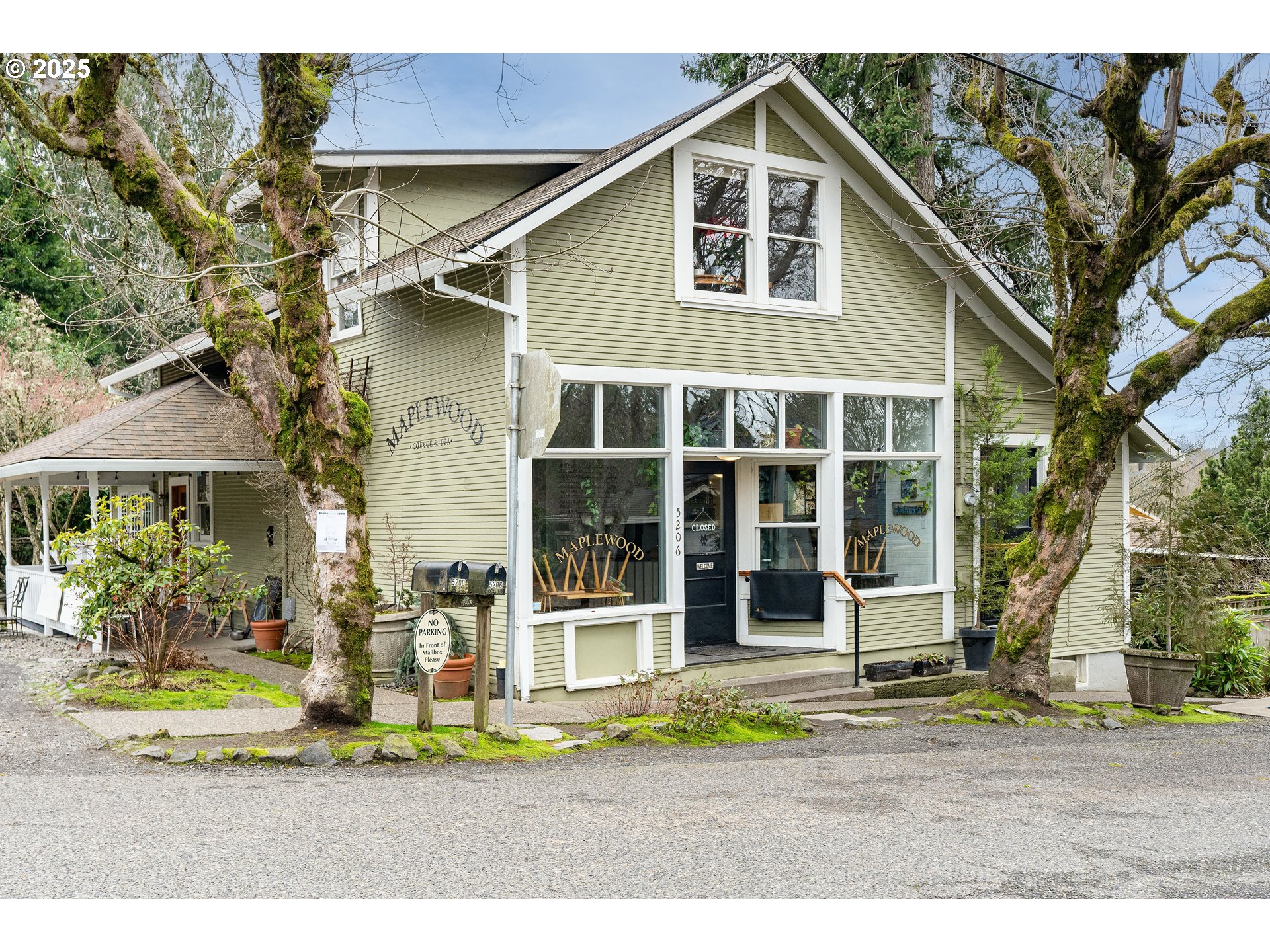 7615 Southwest 35th Avenue Portland, OR 97219 - Photo 45 of 48 Gallery Image 45