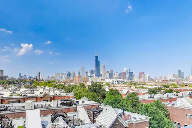 $344,900 | 833 West 15th Place, Unit 606W, Chicago, IL 60608