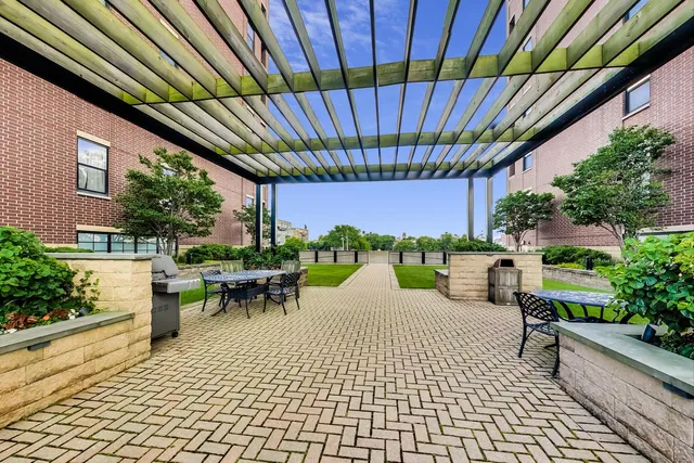 $344,900 | 833 West 15th Place, Unit 606W, Chicago, IL 60608