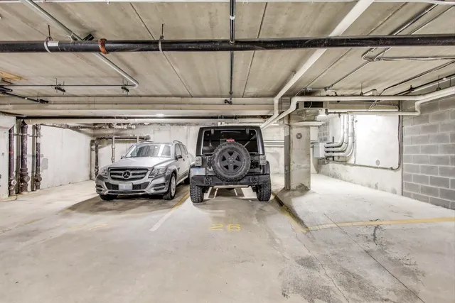 $344,900 | 833 West 15th Place, Unit 606W, Chicago, IL 60608