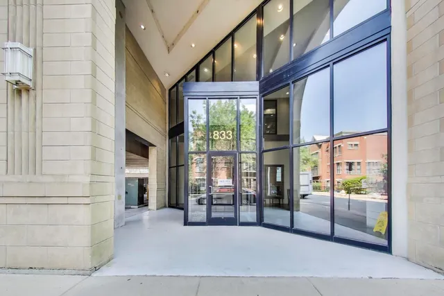 $344,900 | 833 West 15th Place, Unit 606W, Chicago, IL 60608