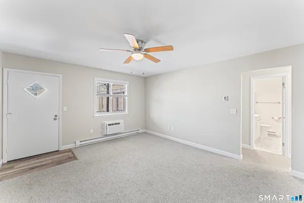 $2,200 | 24 Glenwood Avenue, Unit 8, Norwalk, CT 06854