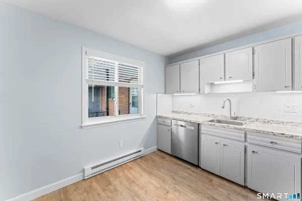 $2,200 | 24 Glenwood Avenue, Unit 8, Norwalk, CT 06854