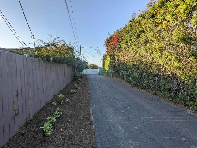 $1,199,000 | 2175 Alta Vista Drive, Vista, CA 92084