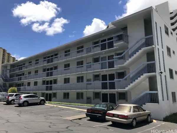 $2,200 | 3095 Ala Ilima Street, Unit 406, Honolulu, HI 96818