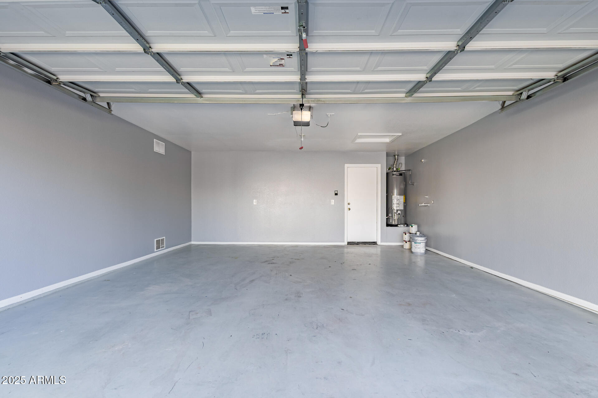 42631 West Venture Road Maricopa, AZ 85138 - Photo 27 of 32 27 - Garage