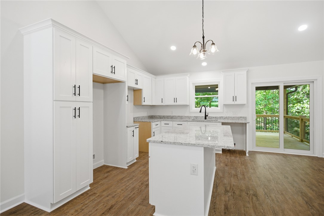 209 Castlebrook Drive Walhalla, SC 29691 - Photo 13 of 28