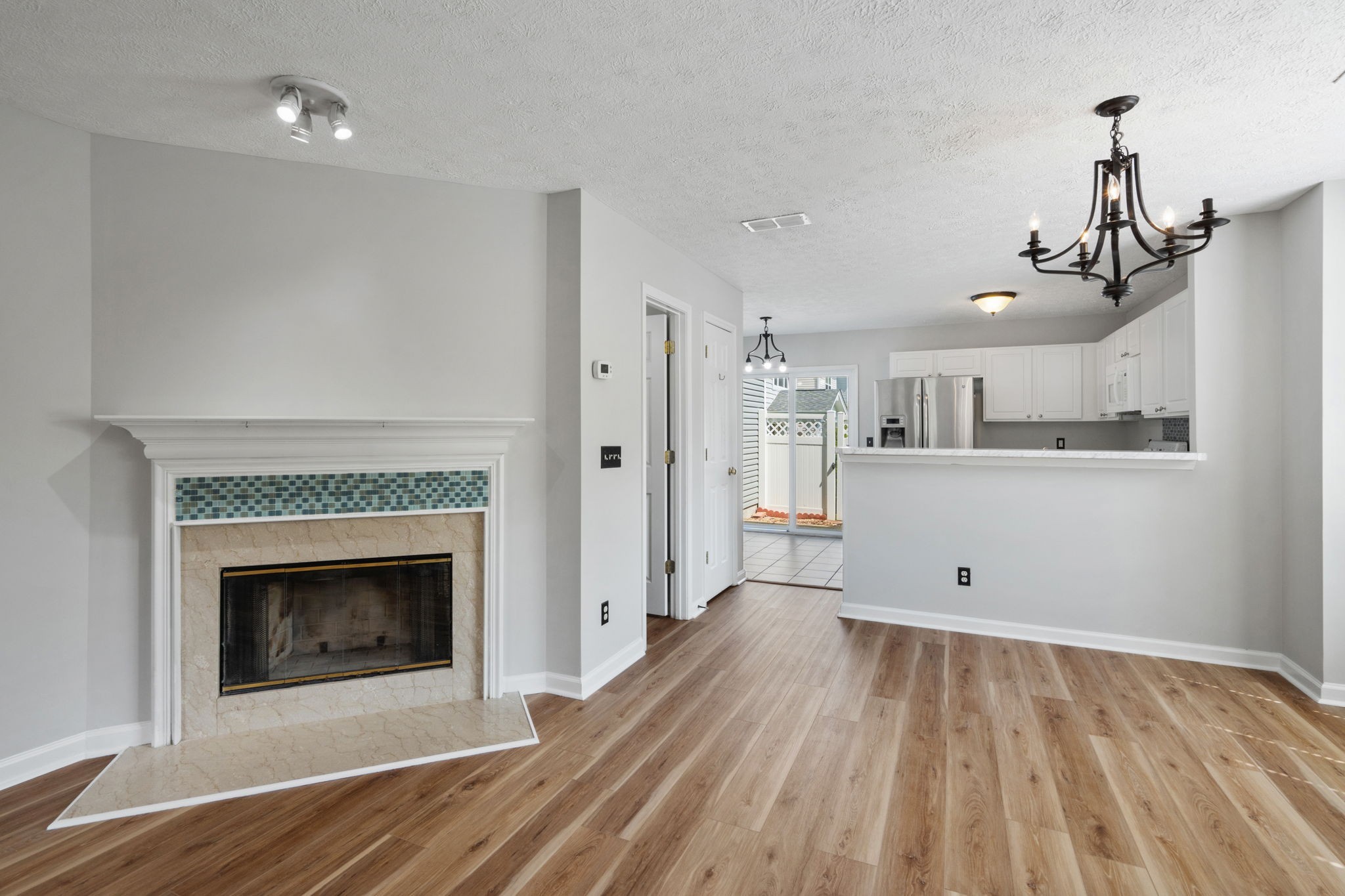 3253 Harpeth Springs Drive Nashville, TN 37221 - Photo 5 of 21 a view of a kitchen and an empty room