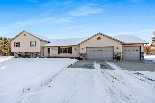 $449,900 | N9961 North Padre Pio Drive, Necedah, WI 54646
