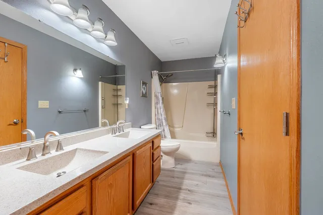 $449,900 | N9961 North Padre Pio Drive, Necedah, WI 54646