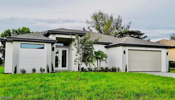 $2,195 | 366 Progress Avenue, Lehigh Acres, FL 33974