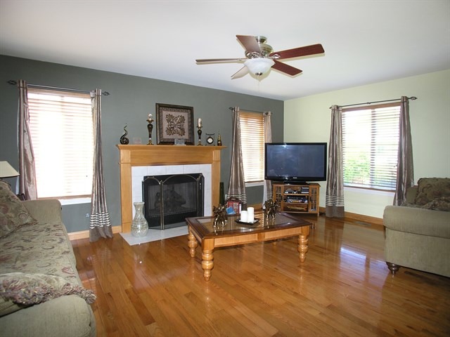 2012 Winchester Trail Romeoville, IL 60446 - Photo 11 of 25
