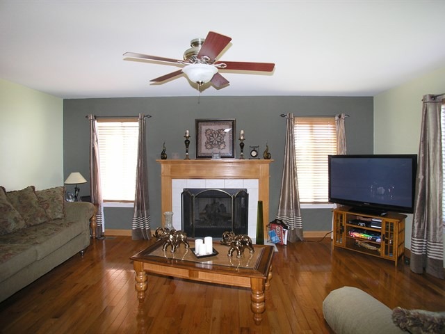 2012 Winchester Trail Romeoville, IL 60446 - Photo 12 of 25