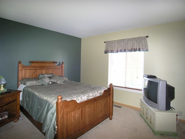 2012 Winchester Trail Romeoville, IL 60446 - Photo 17 of 25