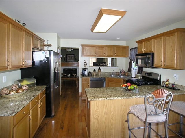 2012 Winchester Trail Romeoville, IL 60446 - Photo 7 of 25